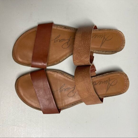 AMERICAN RAG, Slip on Brown Sandal, Size 6.5, Women’s, two straps, 1” heel - Picture 2 of 8